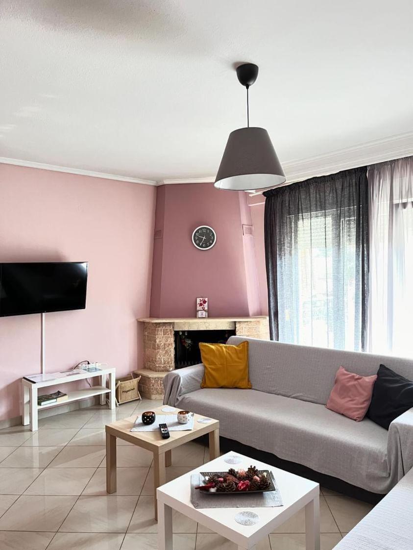 Peraía Soyzana Family Apartment מראה חיצוני תמונה