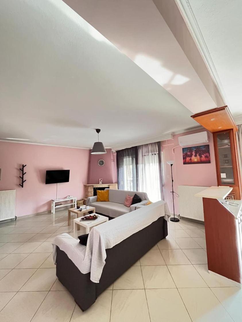 Peraía Soyzana Family Apartment מראה חיצוני תמונה